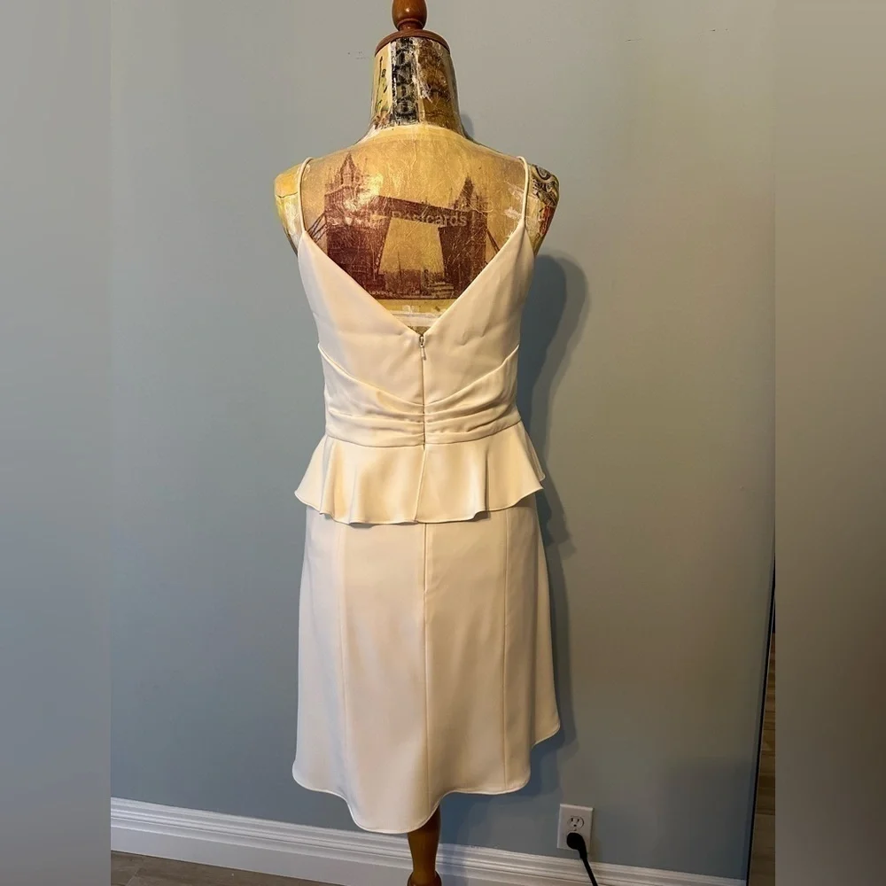 Monique Lhuillier Concertina MIDI Dress peplum fit and flare white dress - Picture 10 of 10